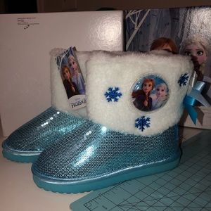 Frozen boots size 11 (toddler)